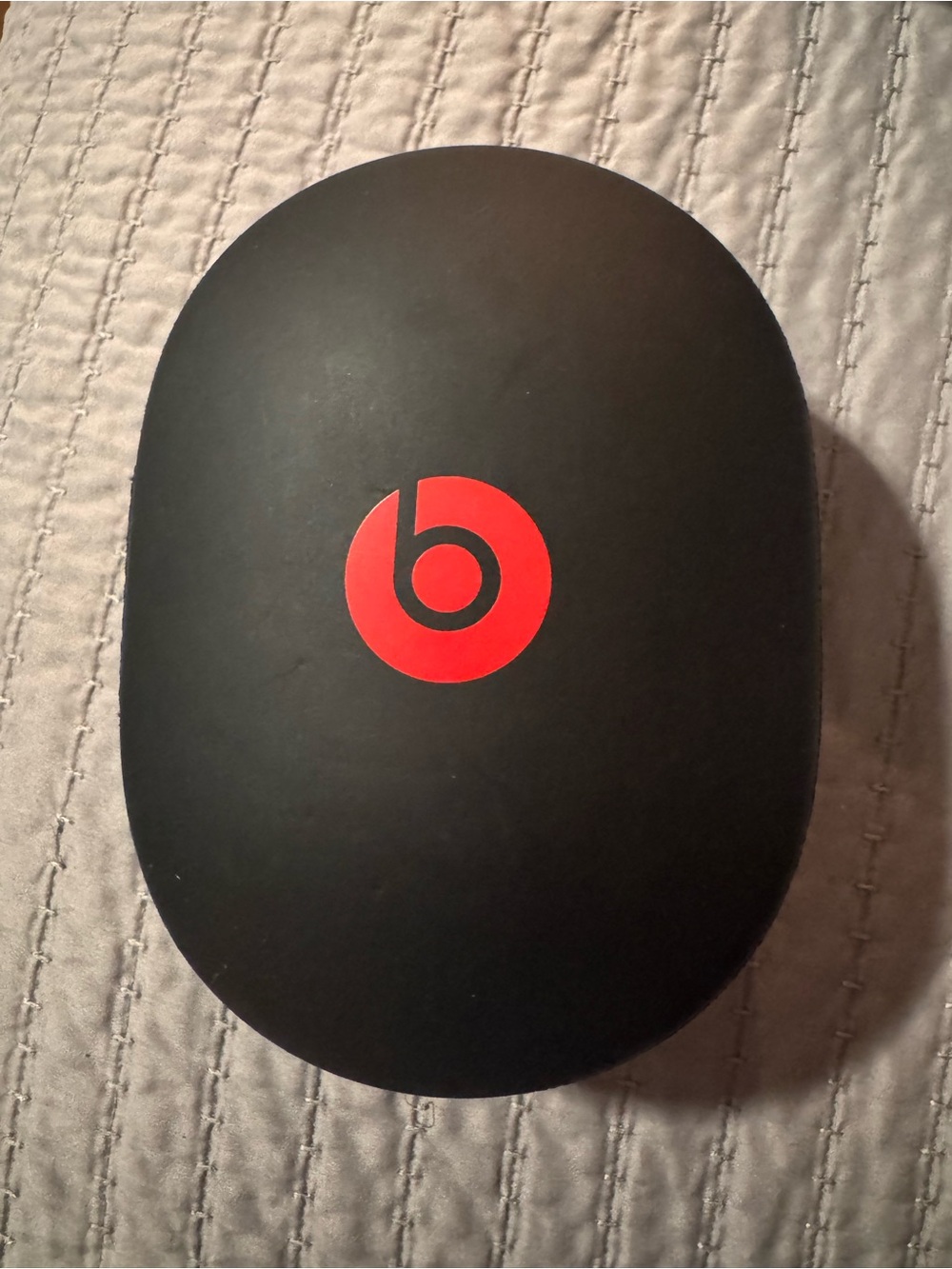 Beats by Dre Black Carrying Case with Red Logo.